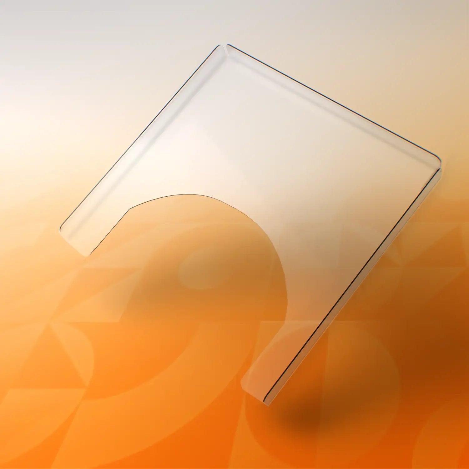 Transparenter Plexiglas-Rollstuhl-Therapietisch mit Bauchausschnitt auf orangefarbenem Hintergrund