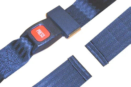 Blauer Rollstuhl-Sicherheitsgurt mit roter Druckverschluss-Schnalle für sichere Mobilitätsunterstützung