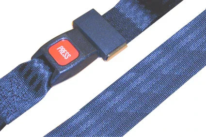 Blauer Rollstuhl-Sicherheitsgurt mit roter Druckverschluss-Schnalle für sichere Mobilitätsunterstützung