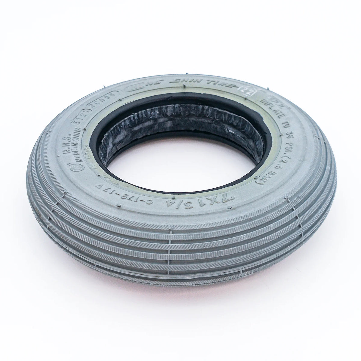 Gefüllter Rollstuhlreifen 7×1¾ (175×40 mm) | C-179 Linienprofil - Grau