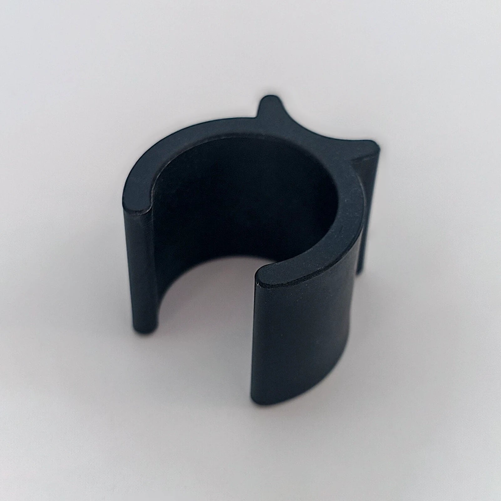Plastic click clamp Ø31-32 mm for double crutch holder